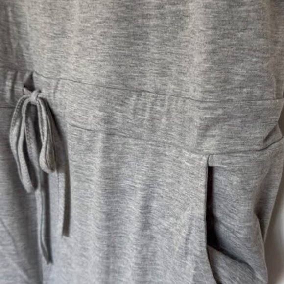 Grey Sleeveless Cozy Pant Romper Size Medium - Picture 3 of 3